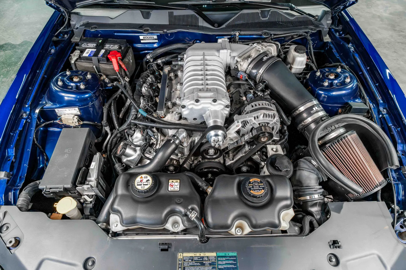 2010-Ford-Mustang-Kona Blue-1ZVBP8CH7A5116334--42.jpg